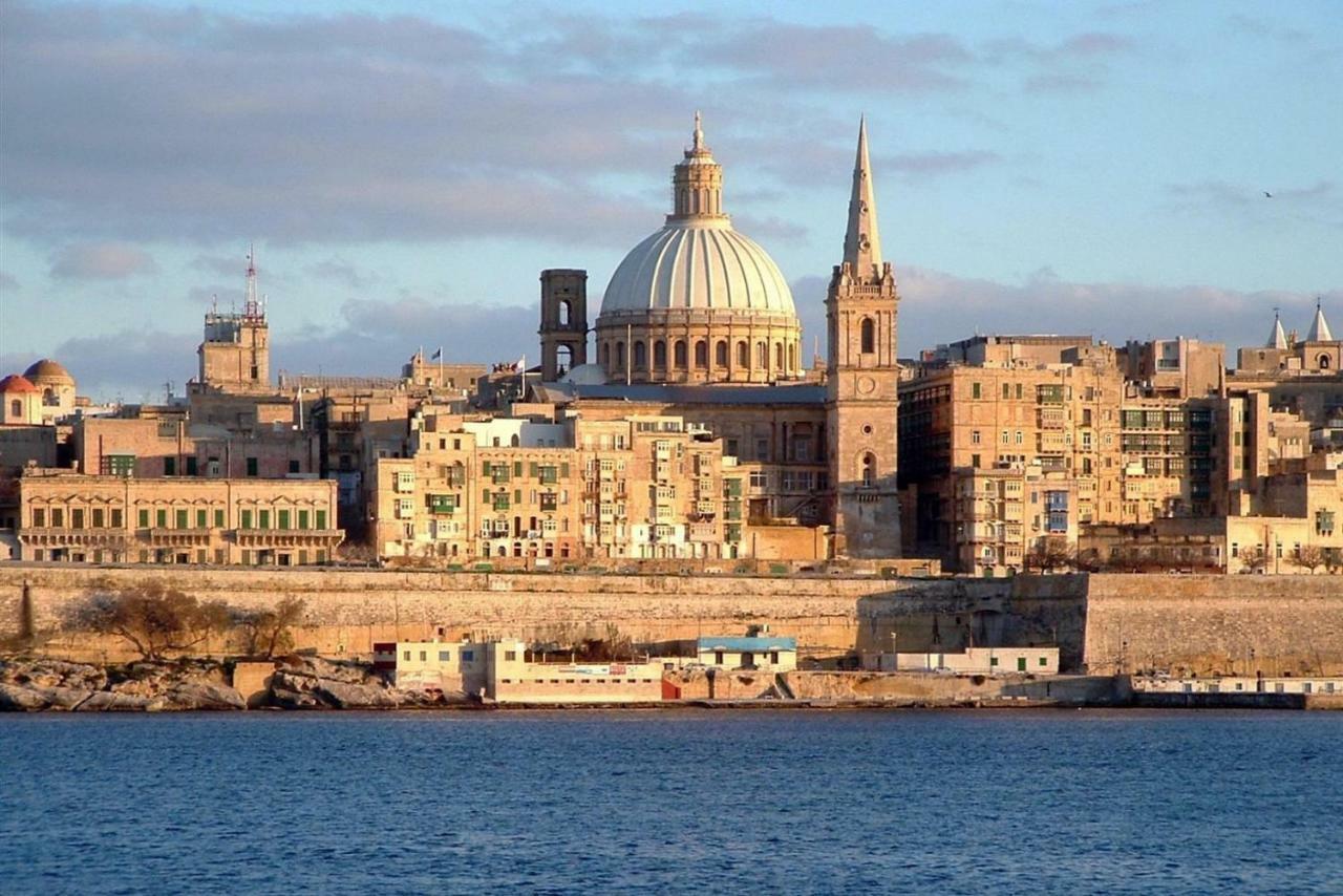 Contemporary, Luxury Apartment With Valletta And Harbour Views Sliema Eksteriør bilde